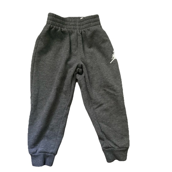 Toddler Jordan Grey Sweatpant Red Sweatshirt Set Size 4T - Picture 5 of 5
